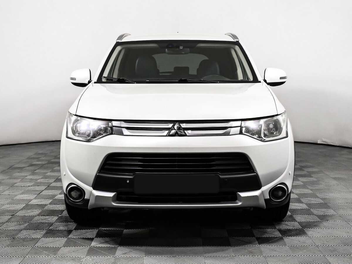 Купить Mitsubishi Outlander с пробегом. Фото: #1
