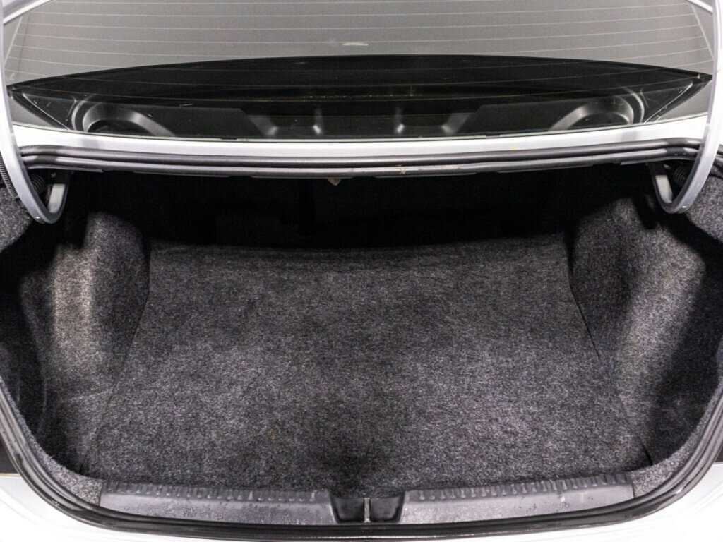 Купить Volkswagen Polo с пробегом. Фото: #14