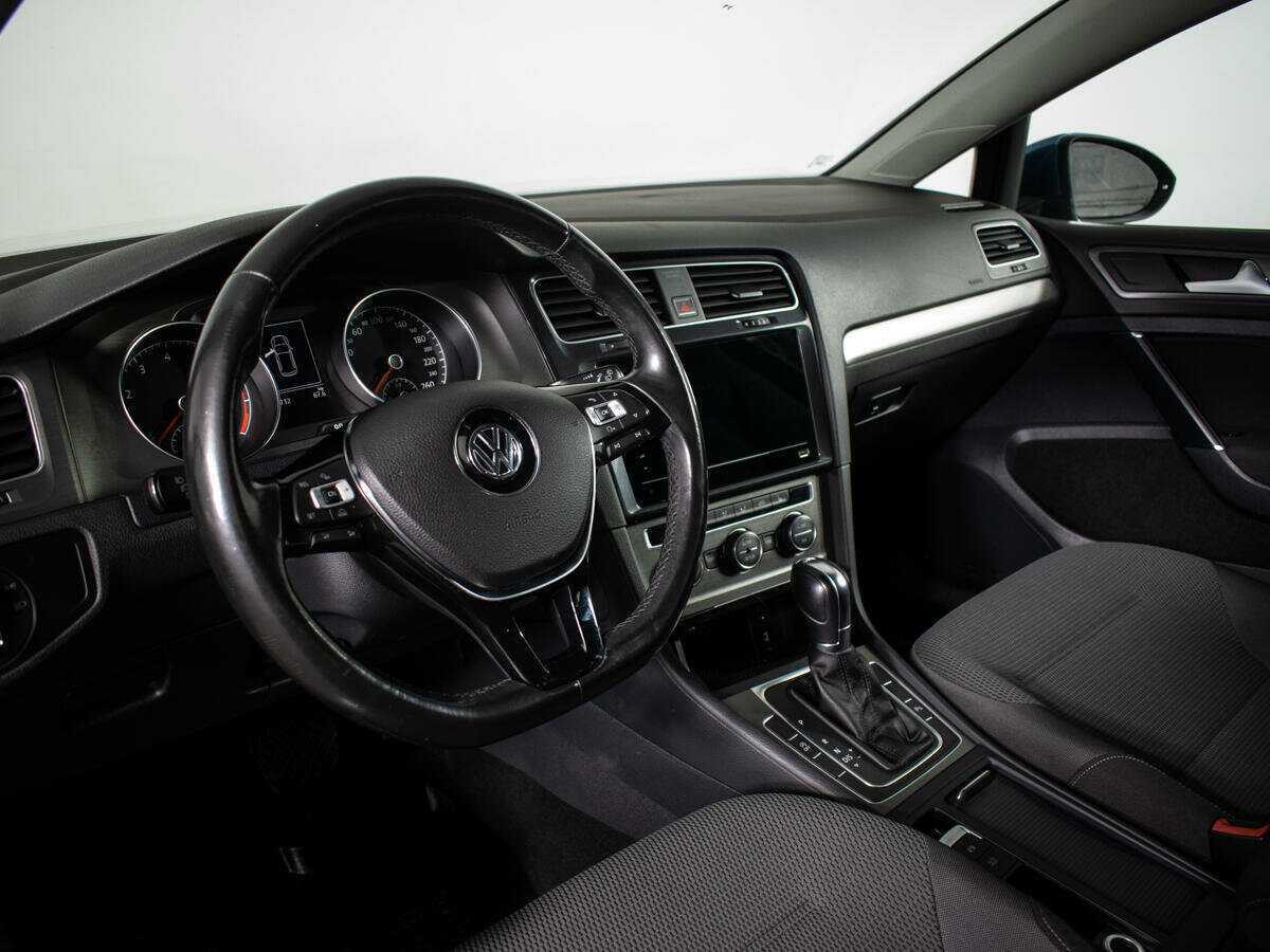 Купить Volkswagen Golf с пробегом. Фото: #12