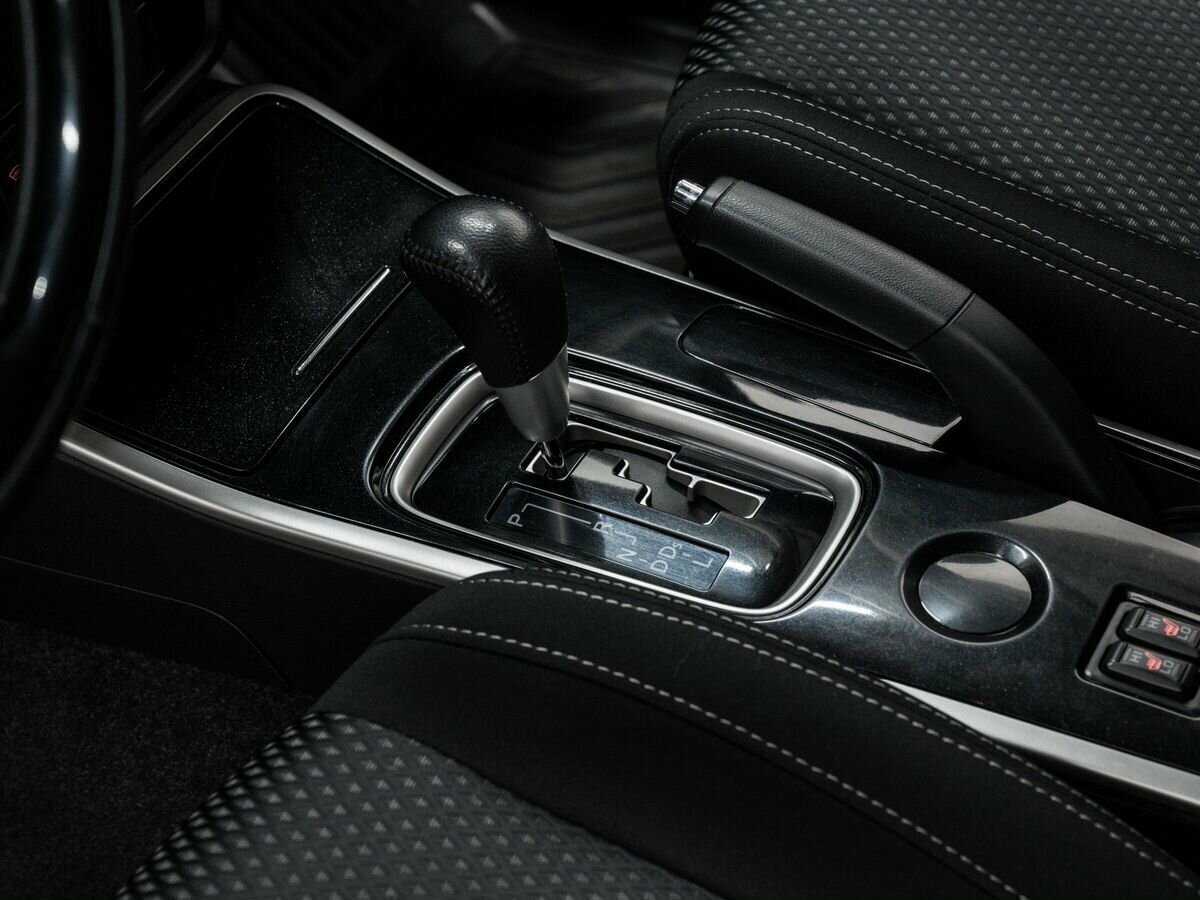 Купить Mitsubishi Outlander с пробегом. Фото: #15