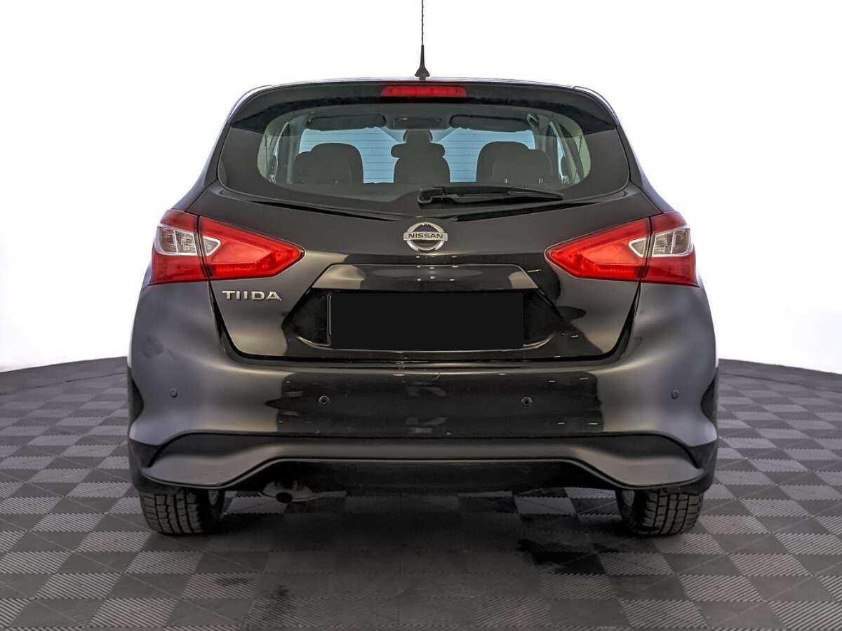 Купить Nissan Tiida с пробегом. Фото: #5
