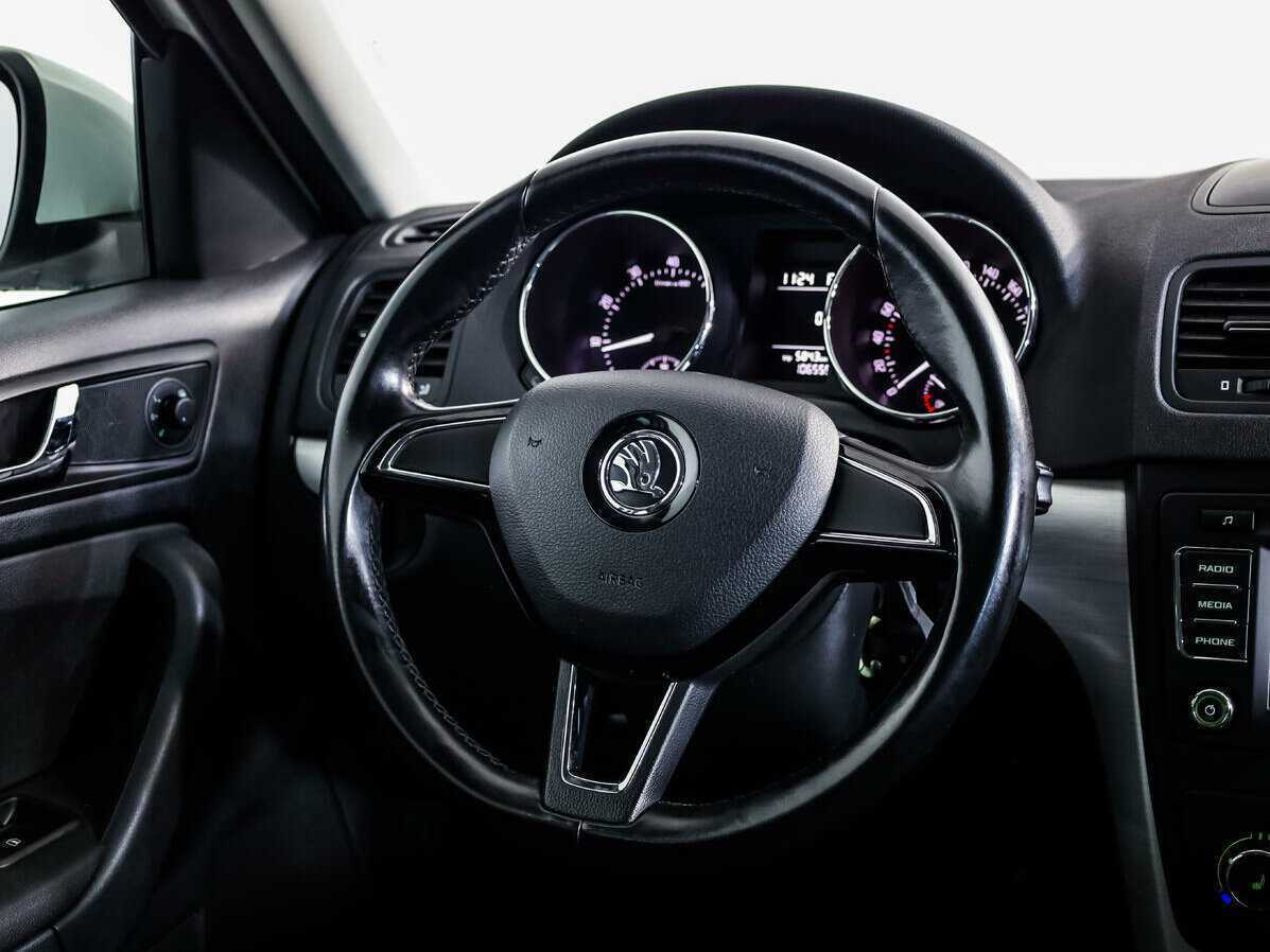 Купить Skoda Yeti с пробегом. Фото: #9