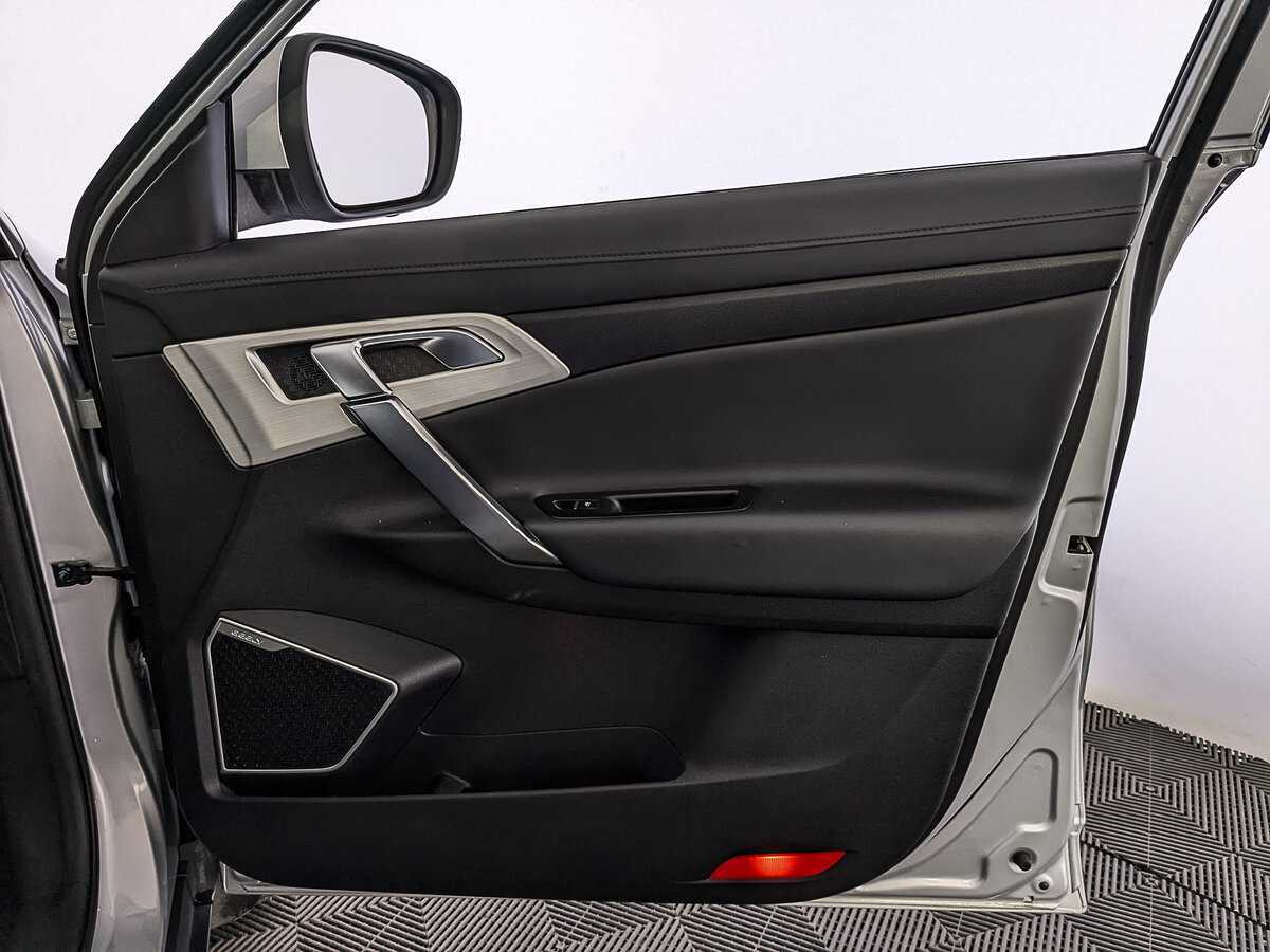 Купить Geely Atlas с пробегом. Фото: #24