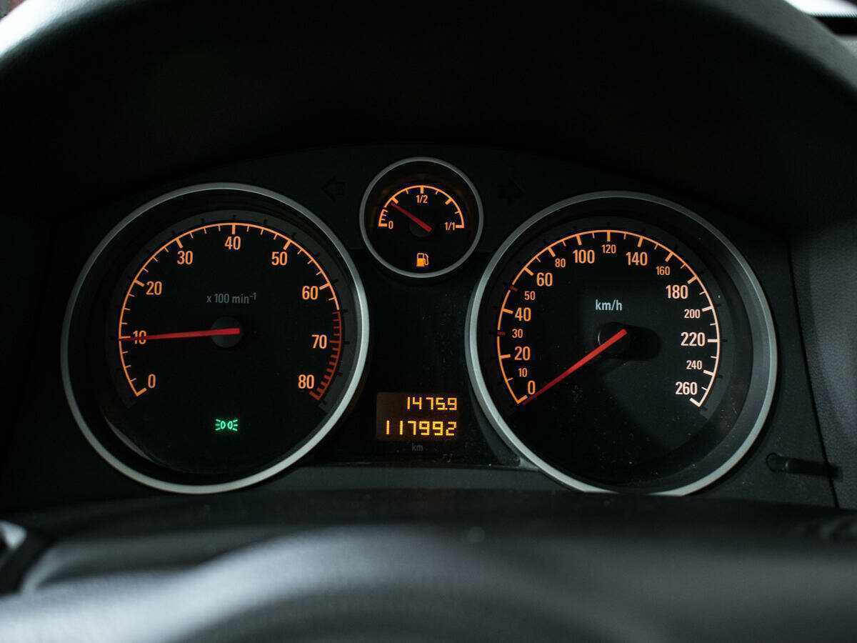 Купить Opel Astra с пробегом. Фото: #10