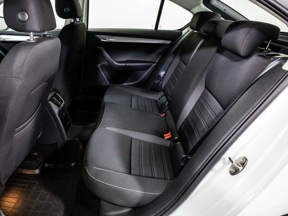 Купить Skoda Octavia с пробегом. Фото: #7