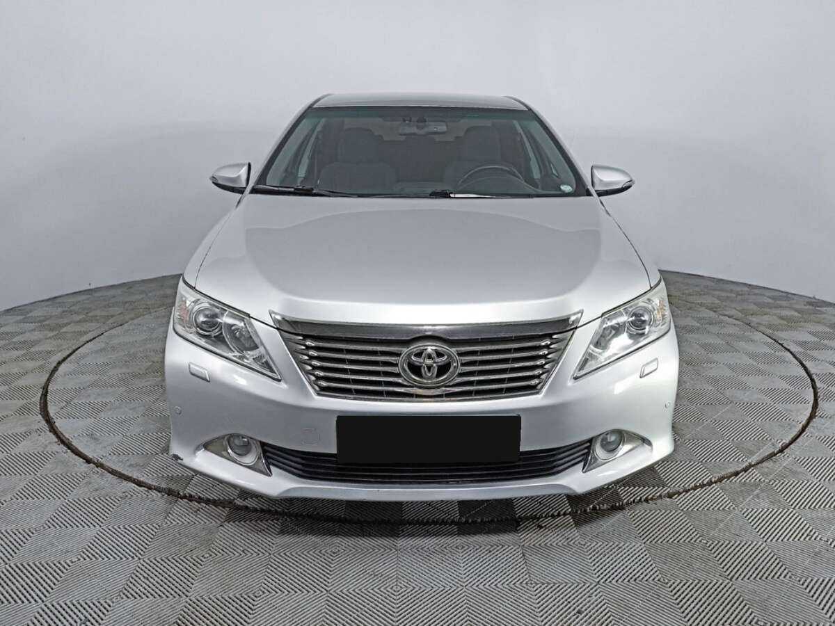 Купить Toyota Camry с пробегом. Фото: #1