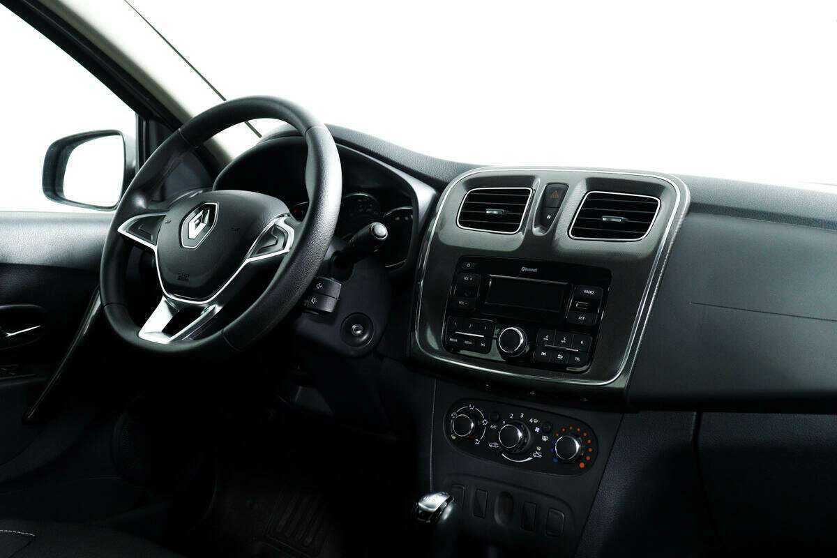 Купить Renault Logan с пробегом. Фото: #8