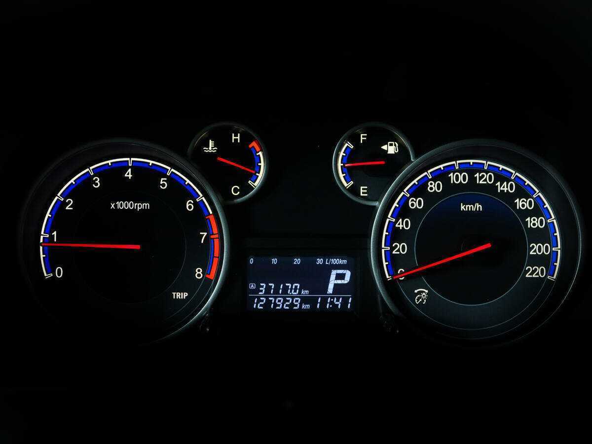 Купить Suzuki SX4 с пробегом. Фото: #10