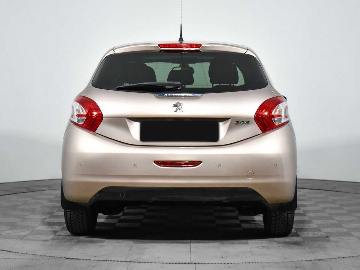 Купить Peugeot 208 с пробегом. Фото: #5
