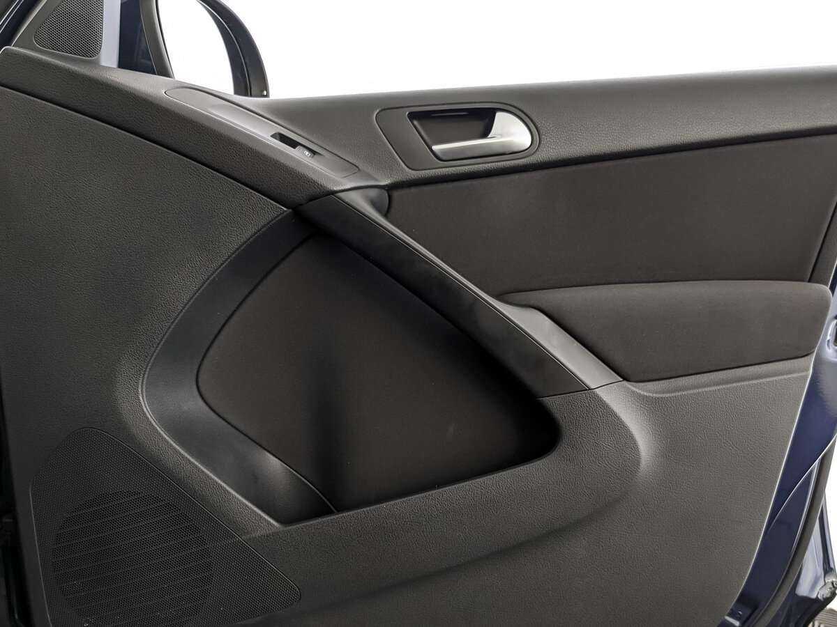 Купить Volkswagen Tiguan с пробегом. Фото: #20