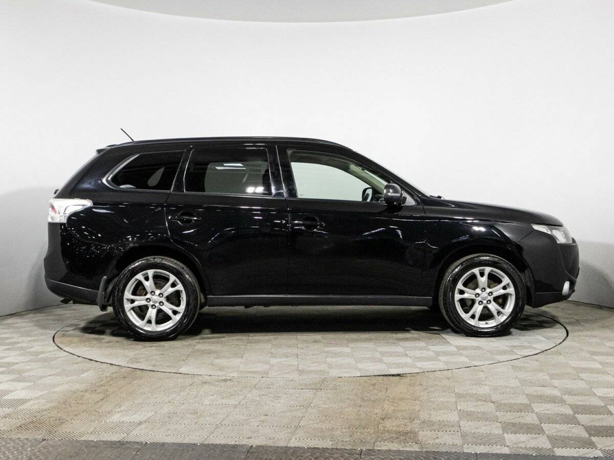 Купить Mitsubishi Outlander с пробегом. Фото: #3