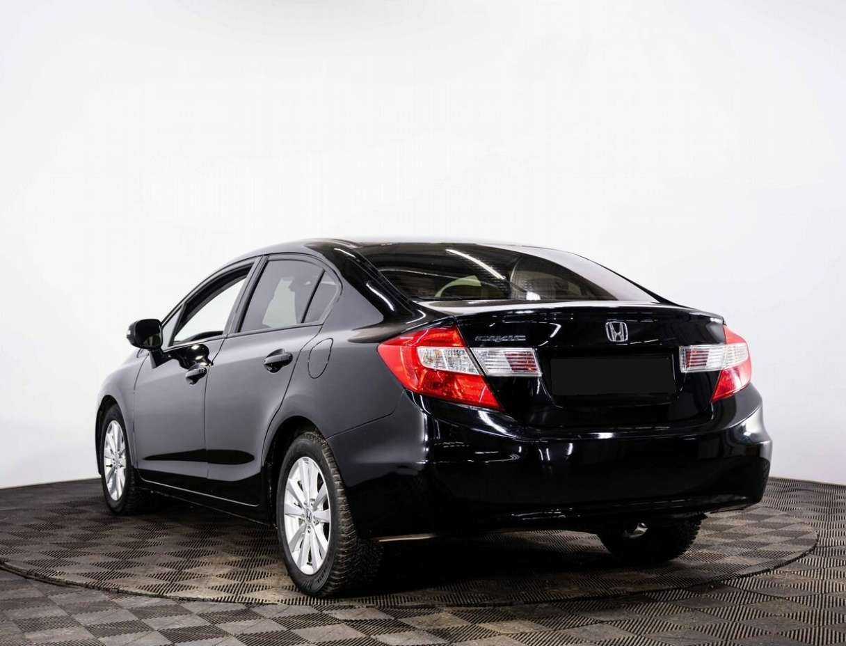 Купить Honda Civic с пробегом. Фото: #3