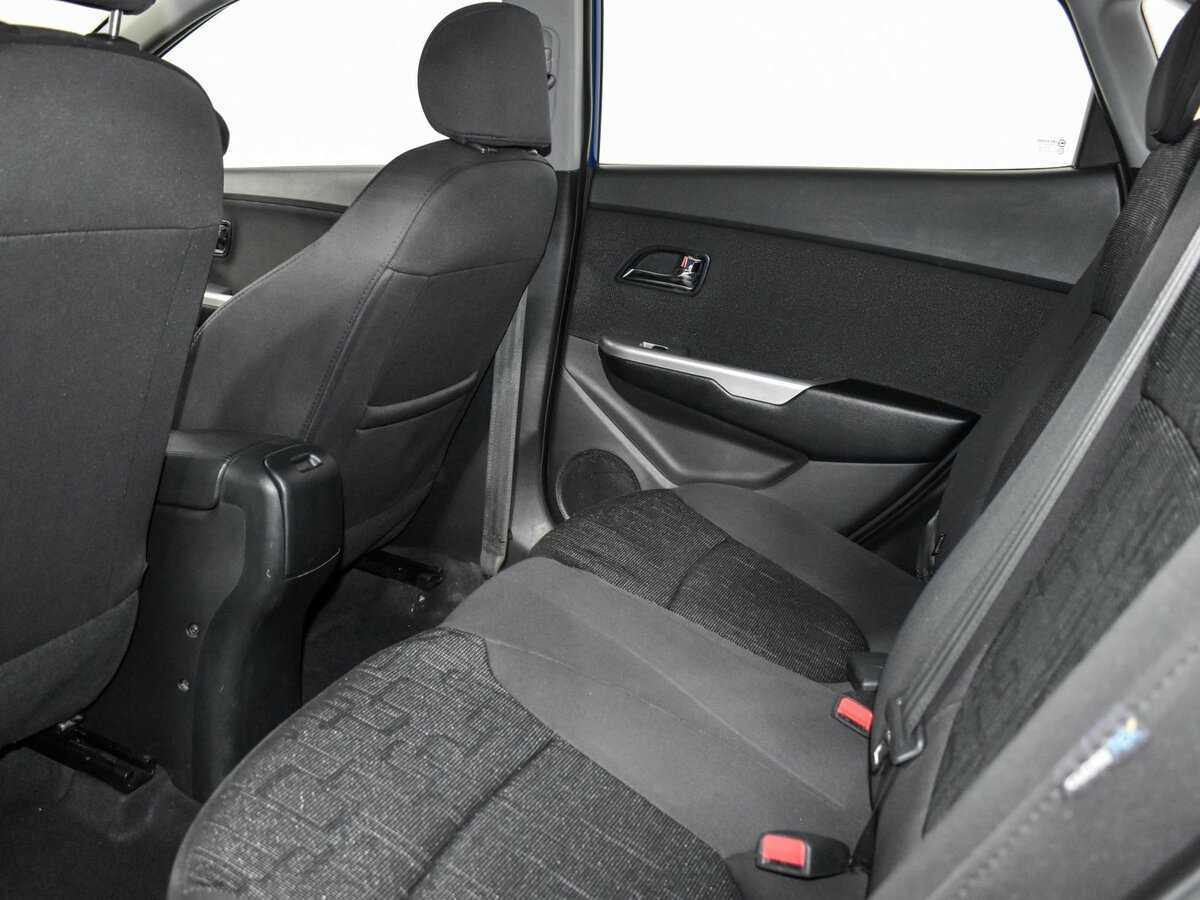 Купить Kia Rio с пробегом. Фото: #10