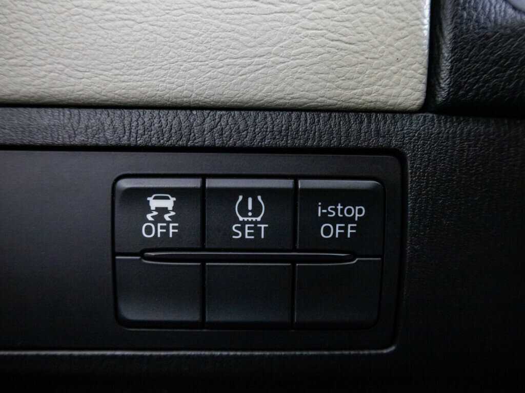 Купить Mazda 6 с пробегом. Фото: #19