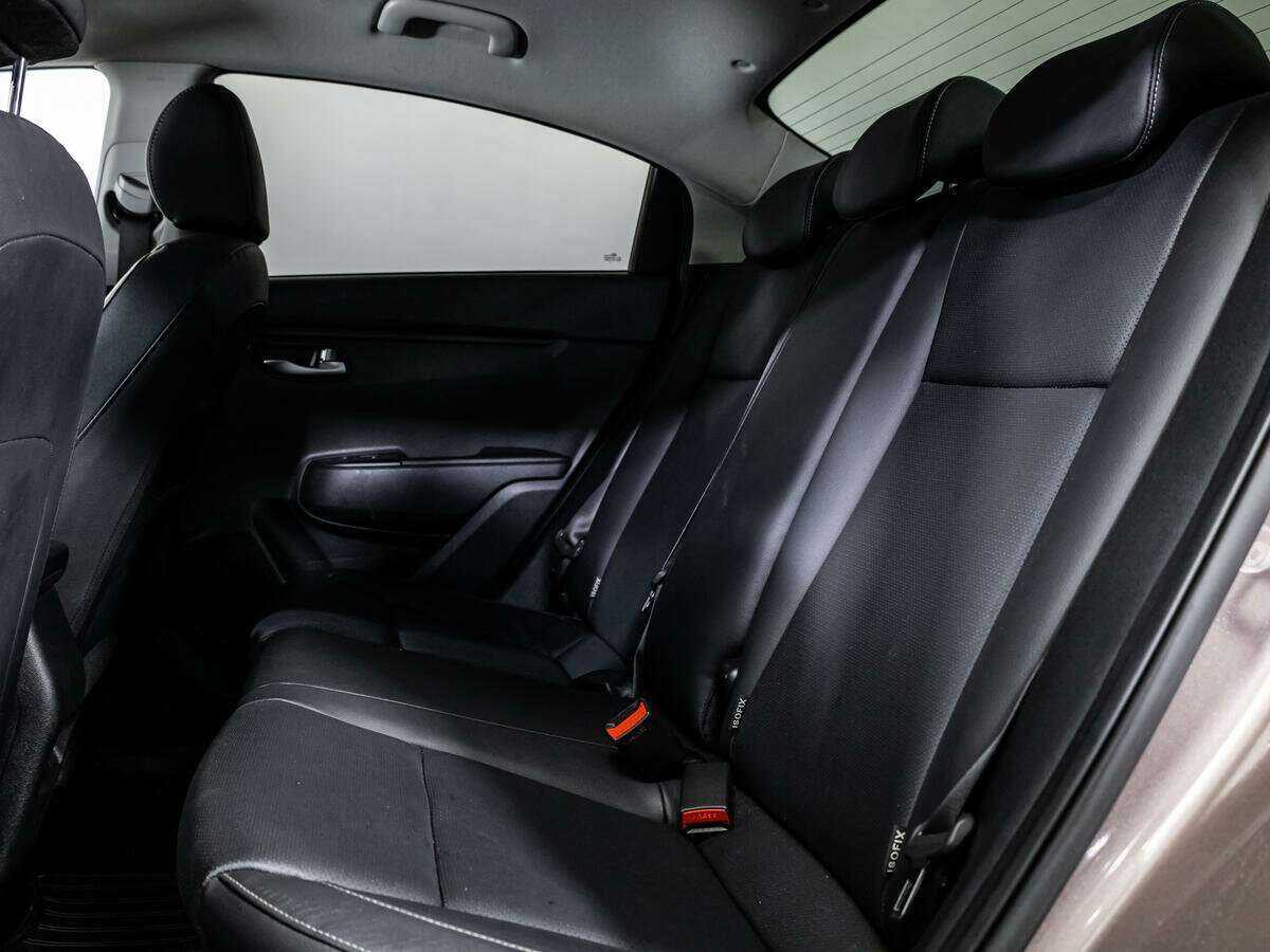 Купить Kia Rio с пробегом. Фото: #9