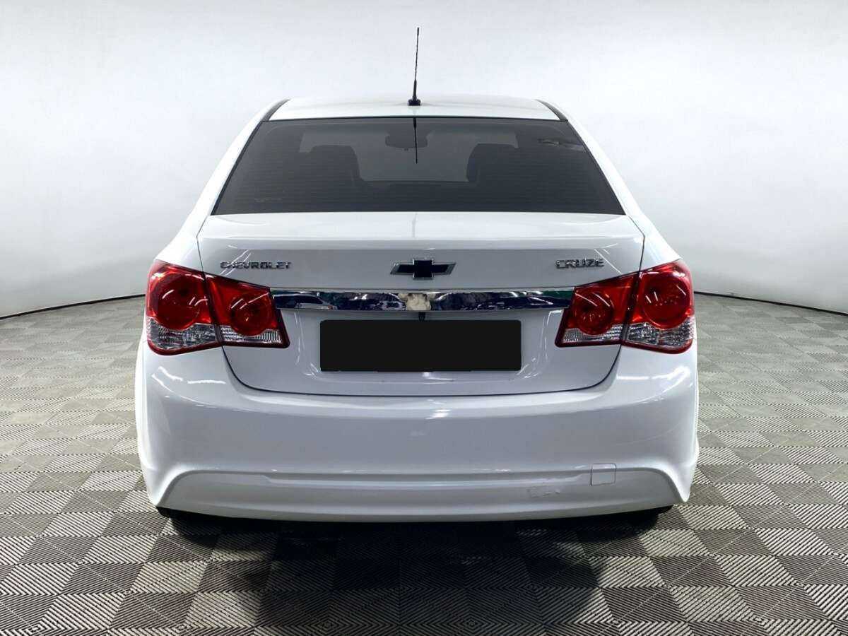 Купить Chevrolet Cruze с пробегом. Фото: #4