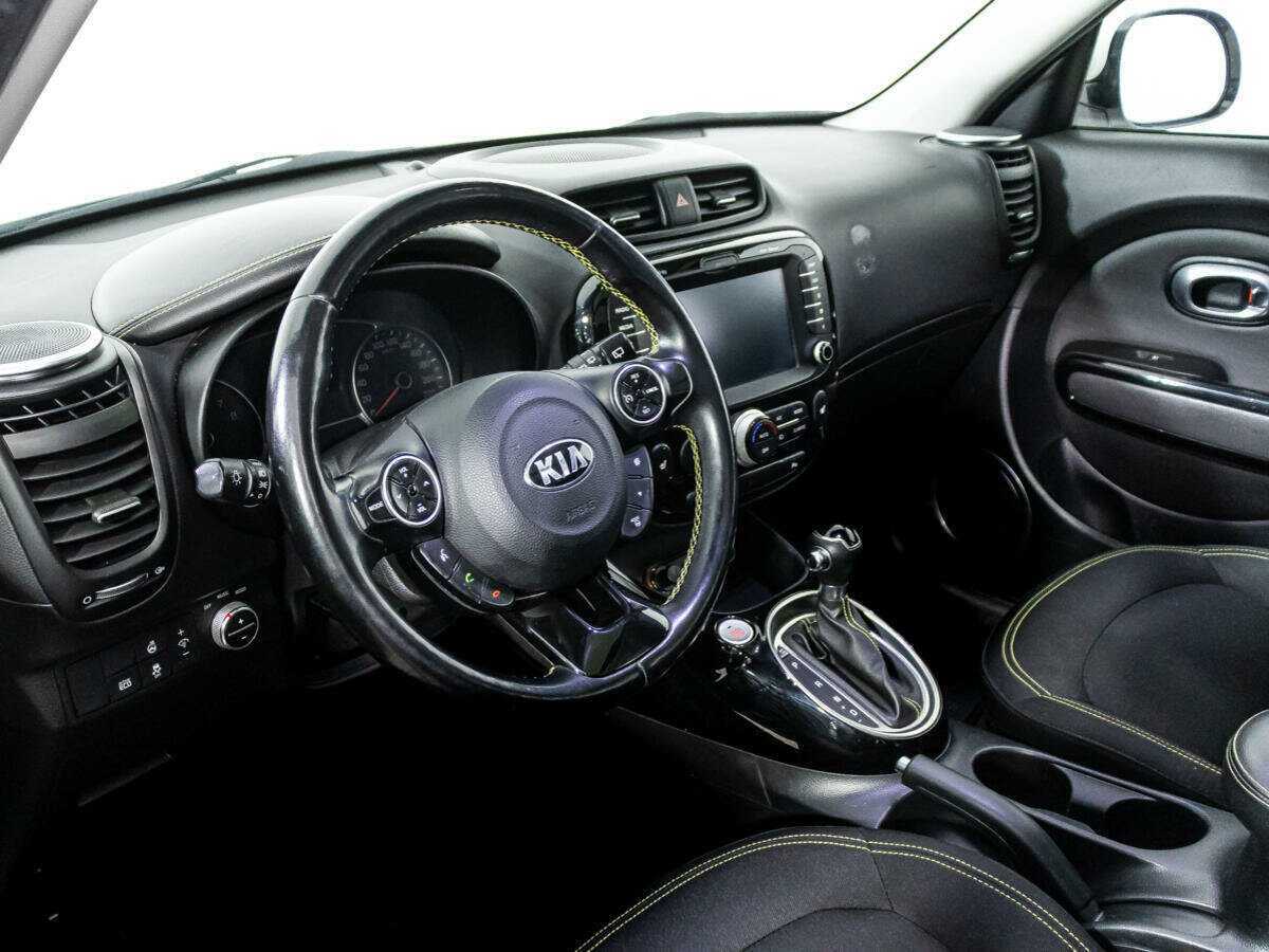 Купить Kia Soul с пробегом. Фото: #10