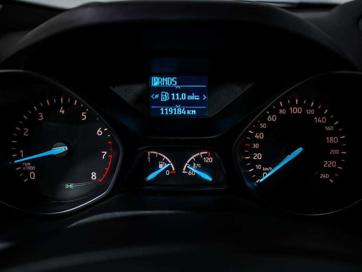 Купить Ford Kuga с пробегом. Фото: #14