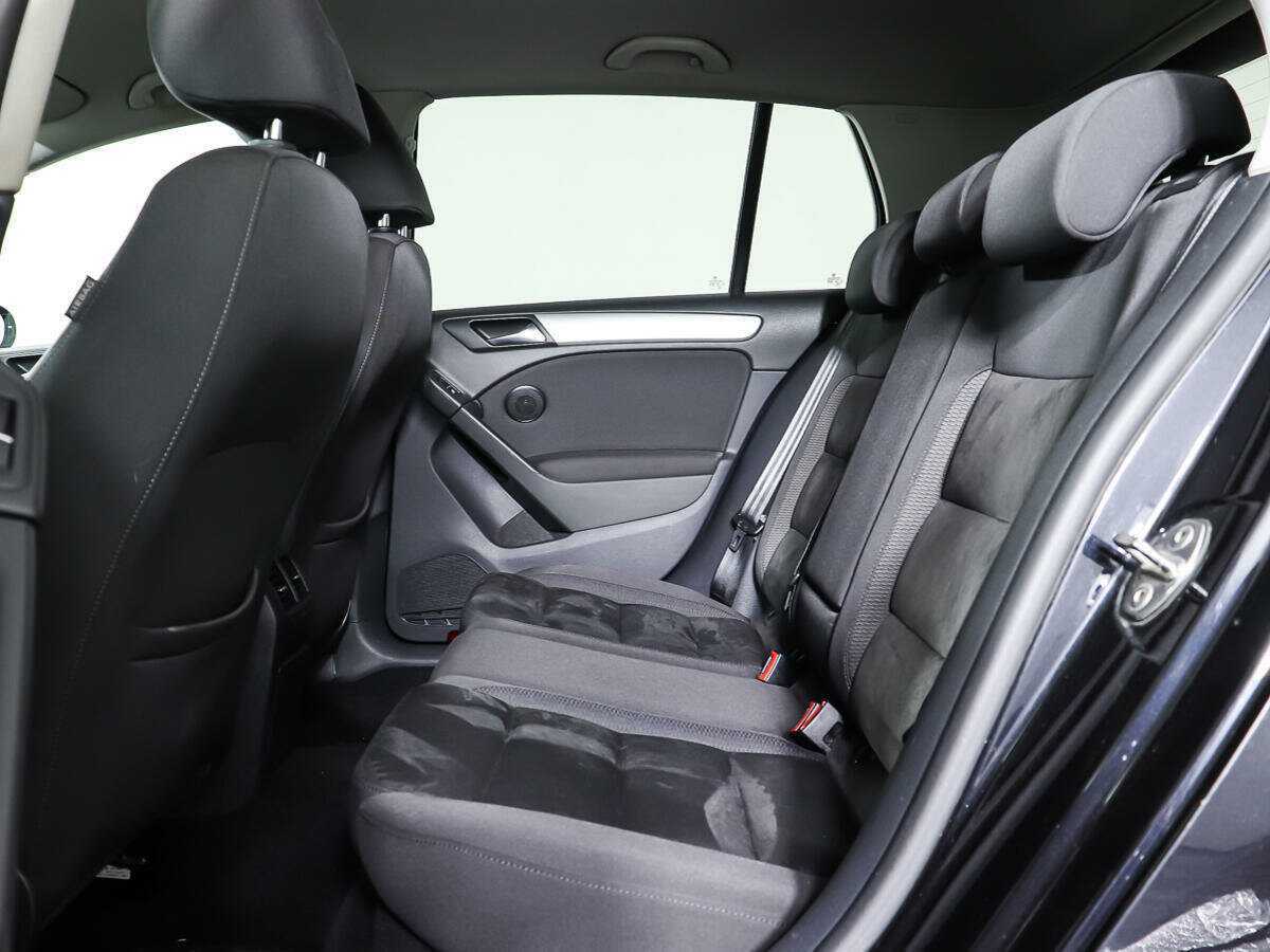Купить Volkswagen Golf с пробегом. Фото: #5