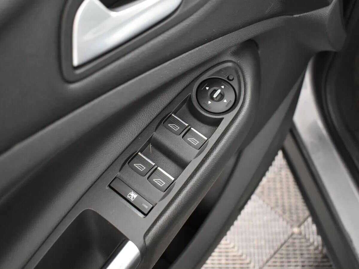 Купить Ford Kuga с пробегом. Фото: #5