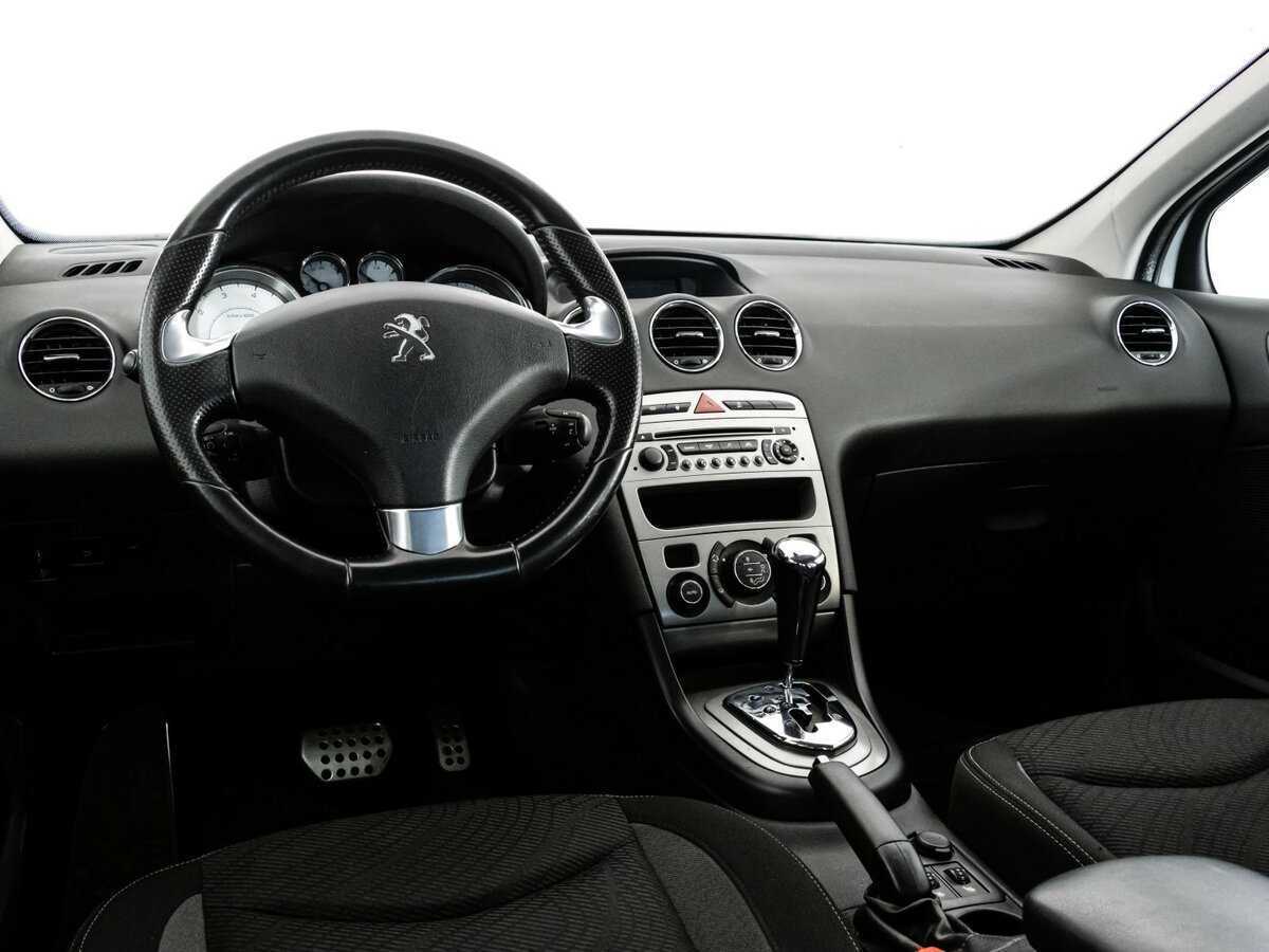 Купить Peugeot 408 с пробегом. Фото: #8