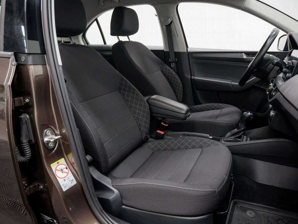 Купить Skoda Rapid с пробегом. Фото: #7