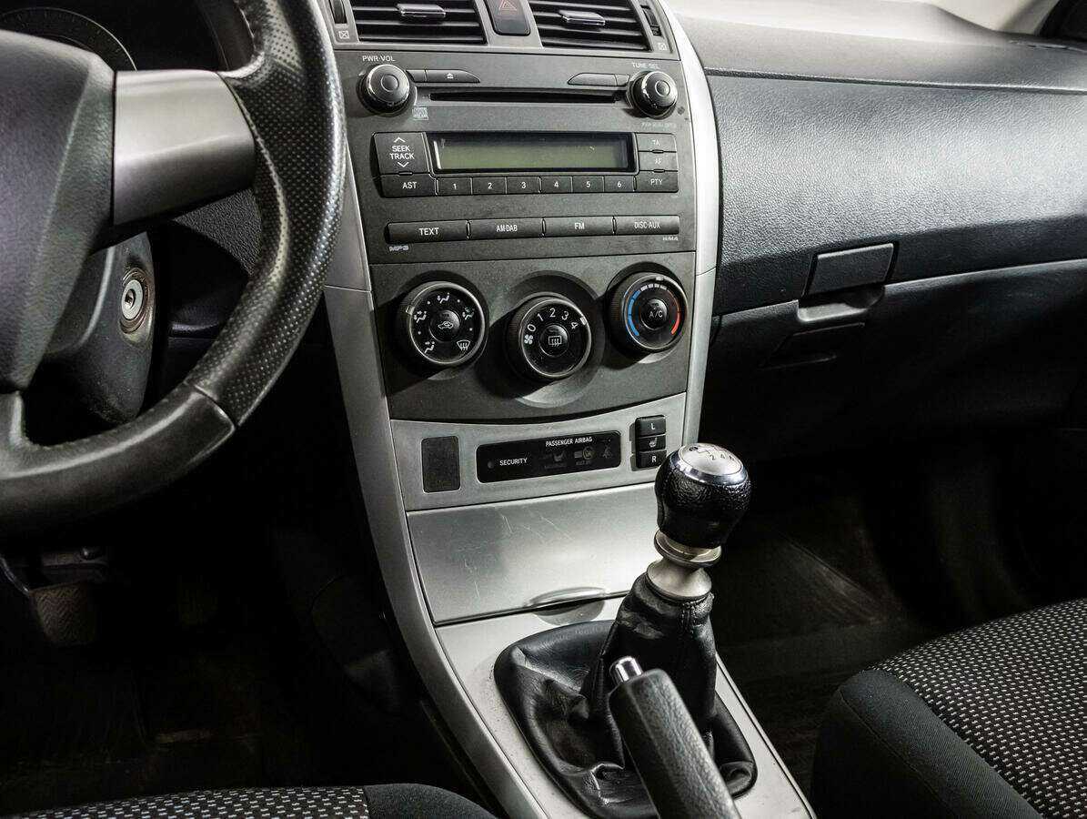 Купить Toyota Corolla с пробегом. Фото: #11