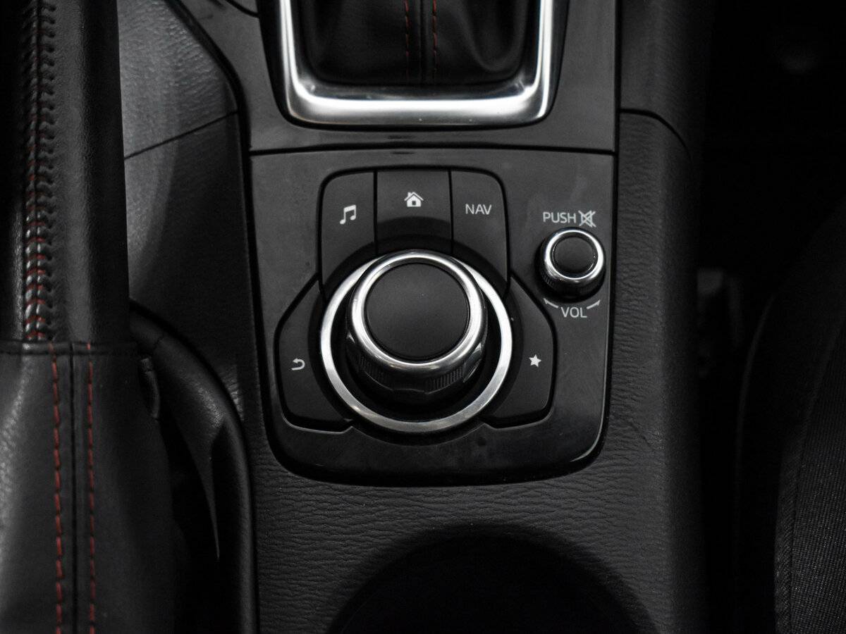 Купить Mazda 3 с пробегом. Фото: #10