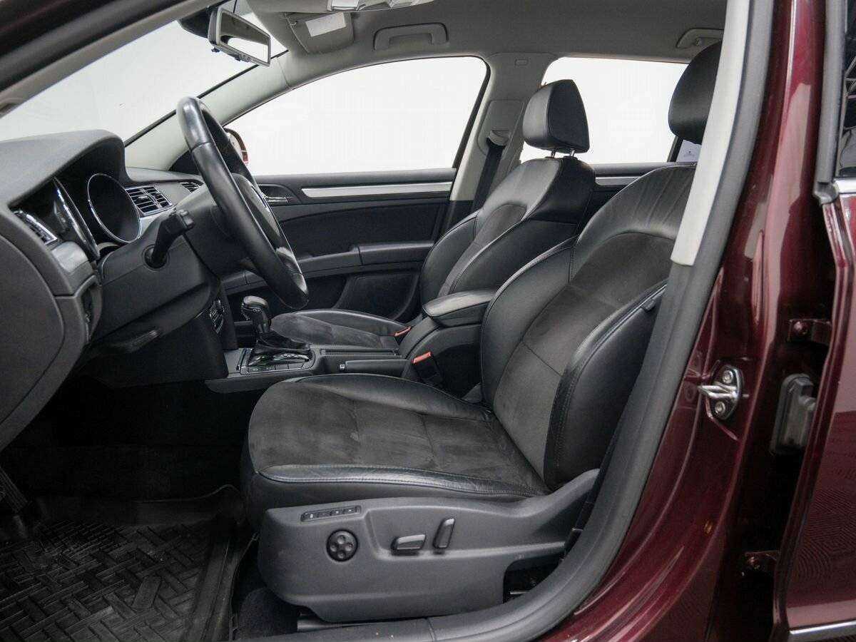 Купить Skoda Superb с пробегом. Фото: #14