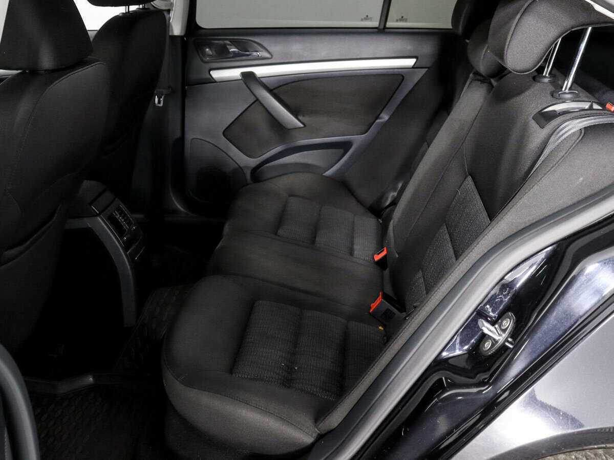 Купить Skoda Octavia с пробегом. Фото: #10