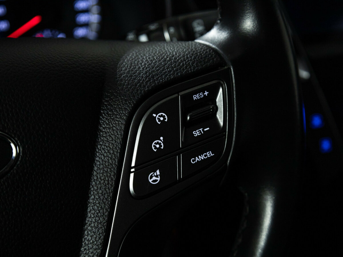 Купить Hyundai Santa Fe с пробегом. Фото: #15