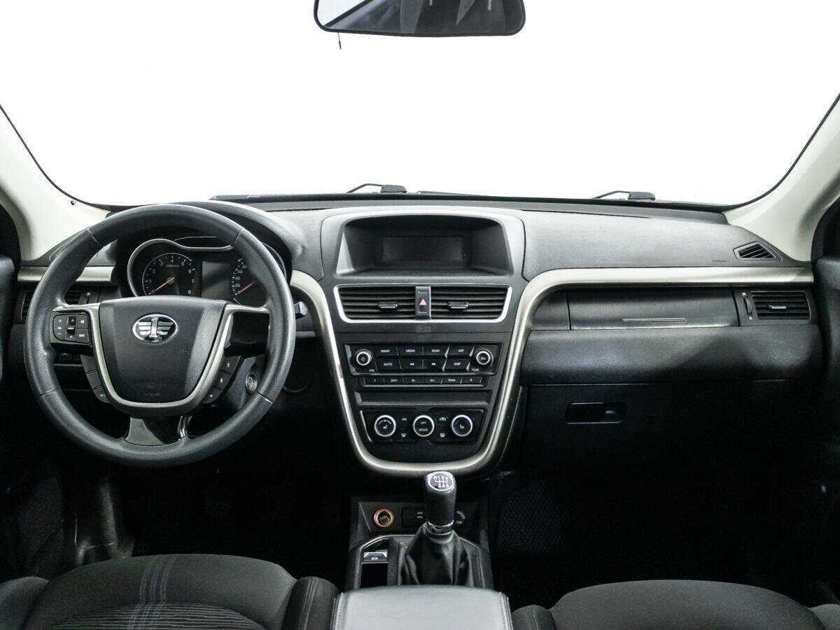 Купить FAW Besturn X80 с пробегом. Фото: #12