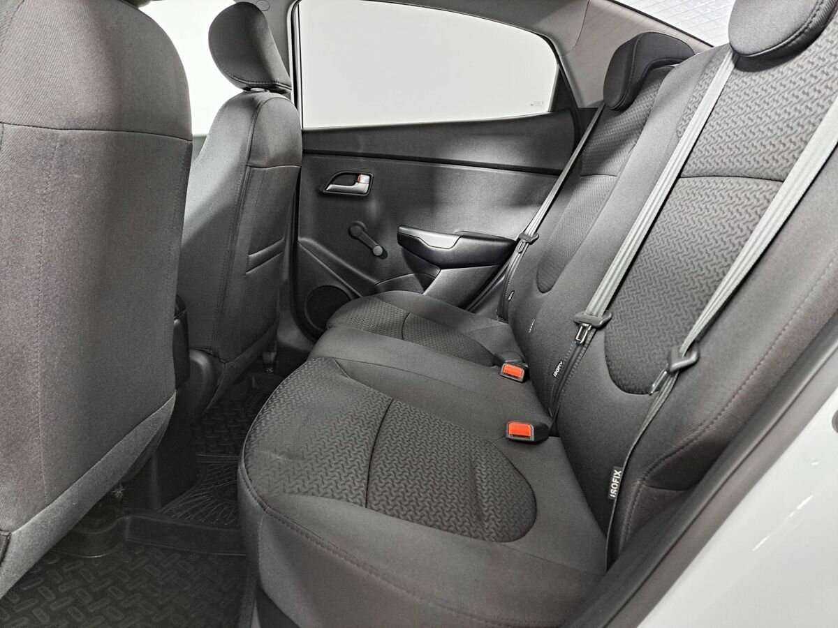 Купить Kia Rio с пробегом. Фото: #9