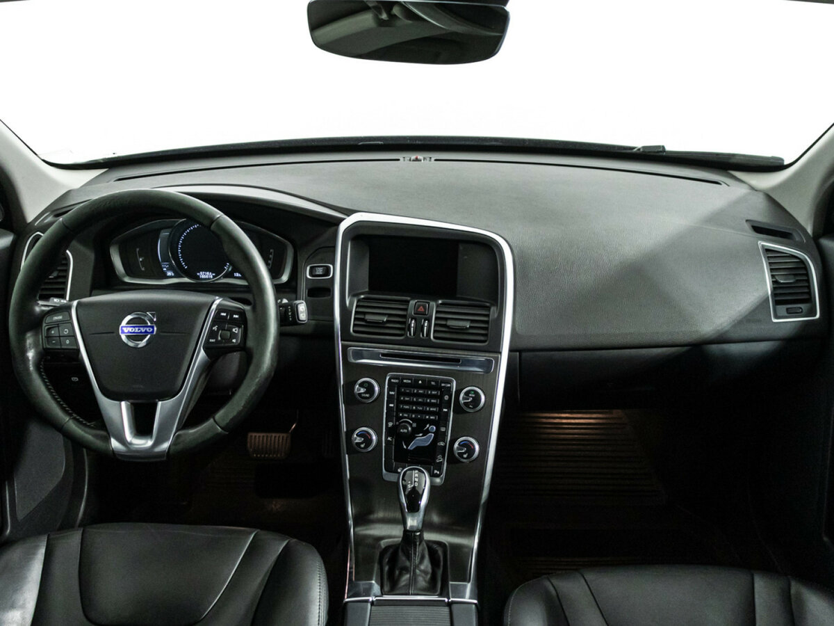 Купить Volvo XC60 с пробегом. Фото: #10