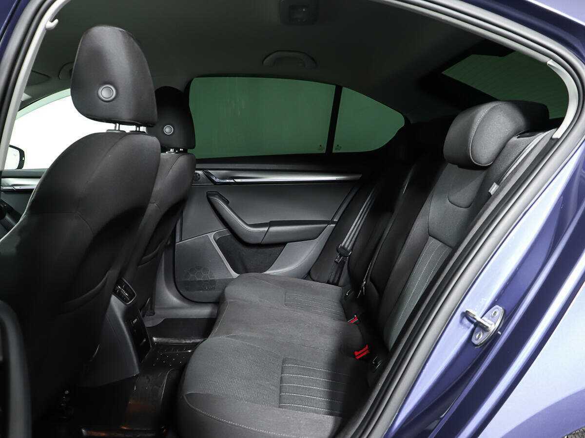 Купить Skoda Octavia с пробегом. Фото: #9