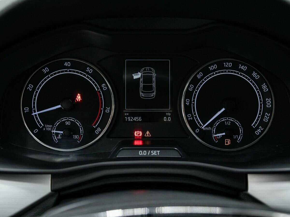 Купить Skoda Rapid с пробегом. Фото: #20