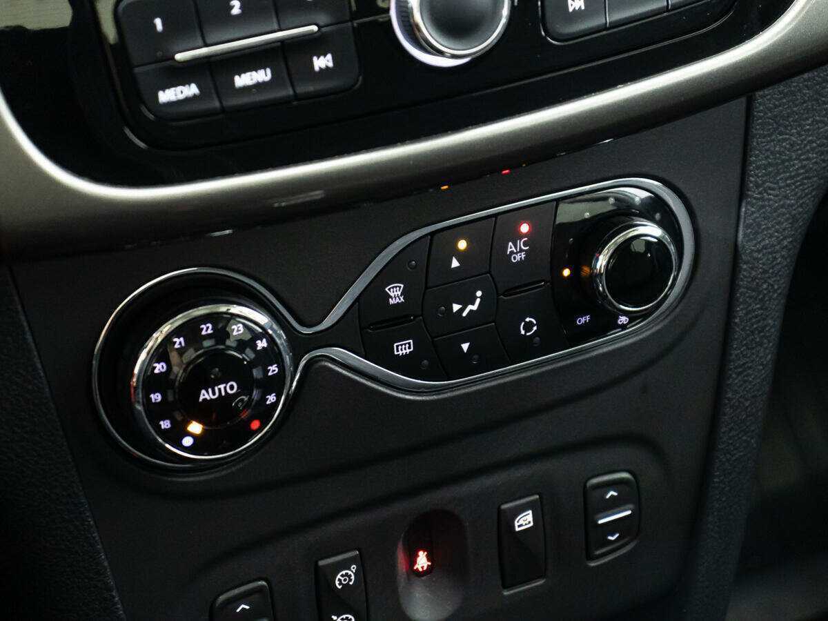 Купить Renault Sandero с пробегом. Фото: #14