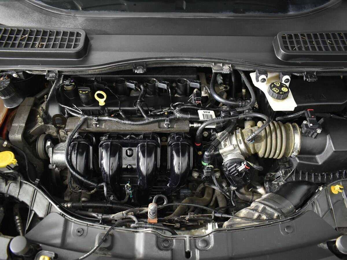 Купить Ford Kuga с пробегом. Фото: #18