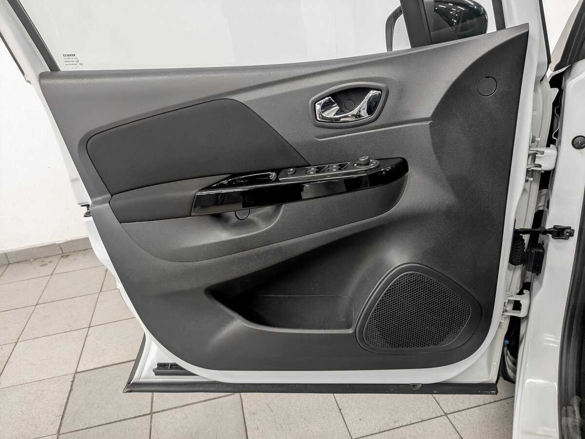 Купить Renault Kaptur с пробегом. Фото: #16