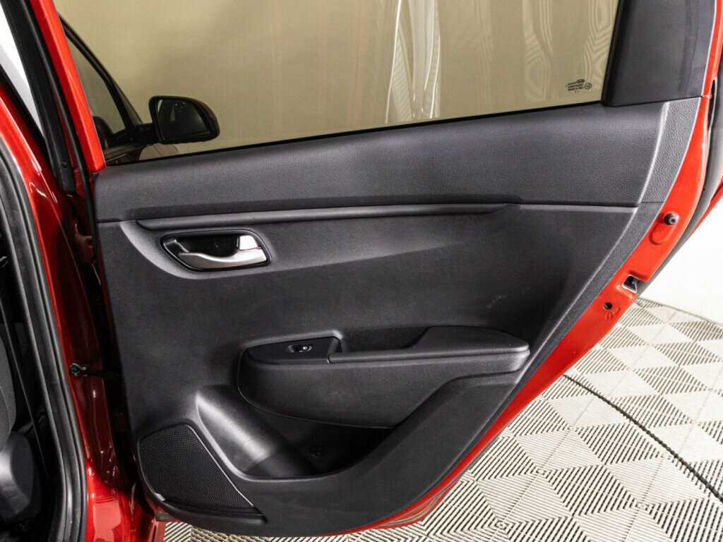 Купить Kia Rio с пробегом. Фото: #25