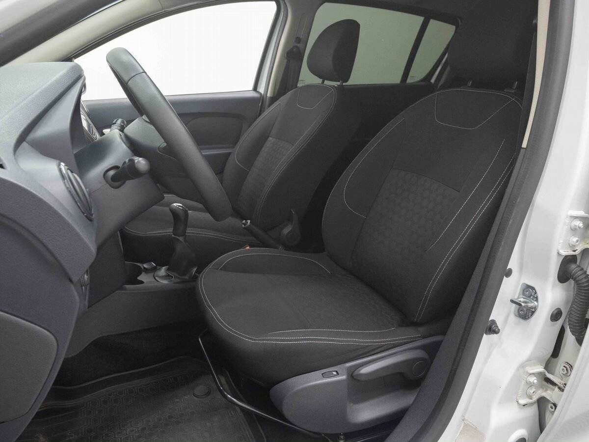 Купить Renault Sandero с пробегом. Фото: #7