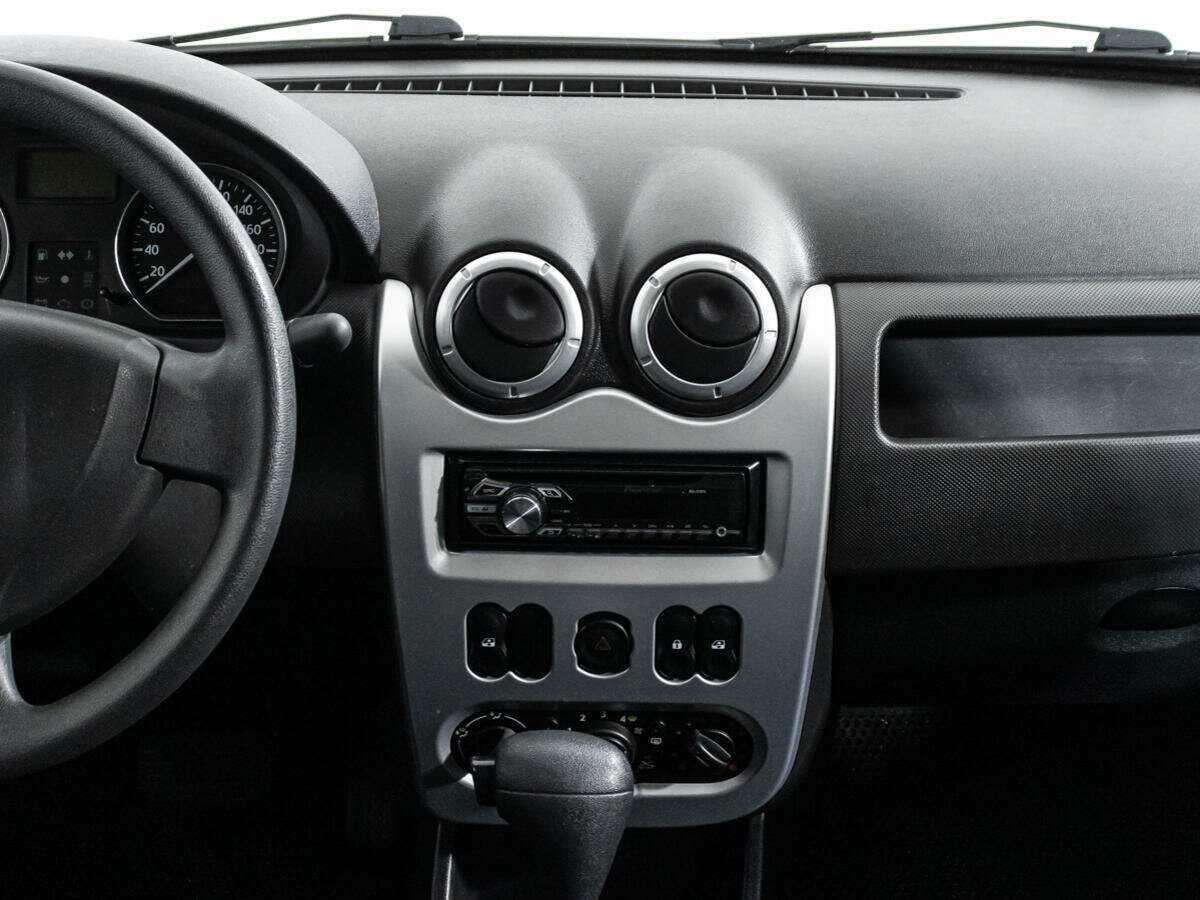 Купить Renault Logan с пробегом. Фото: #13