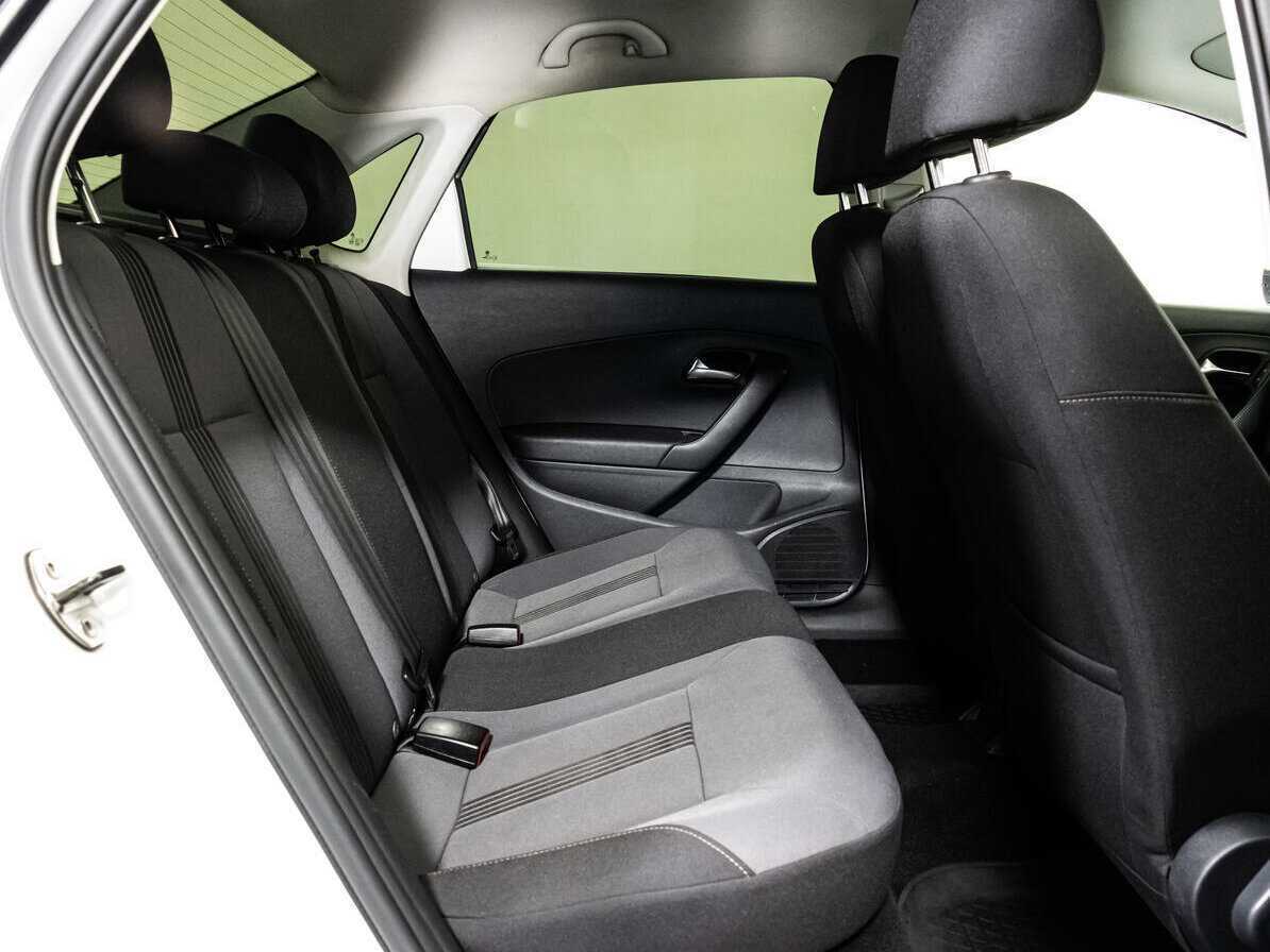 Купить Volkswagen Polo с пробегом. Фото: #12