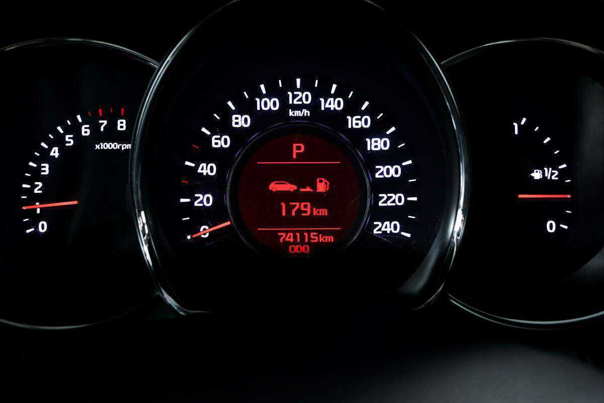 Купить Kia Ceed с пробегом. Фото: #9