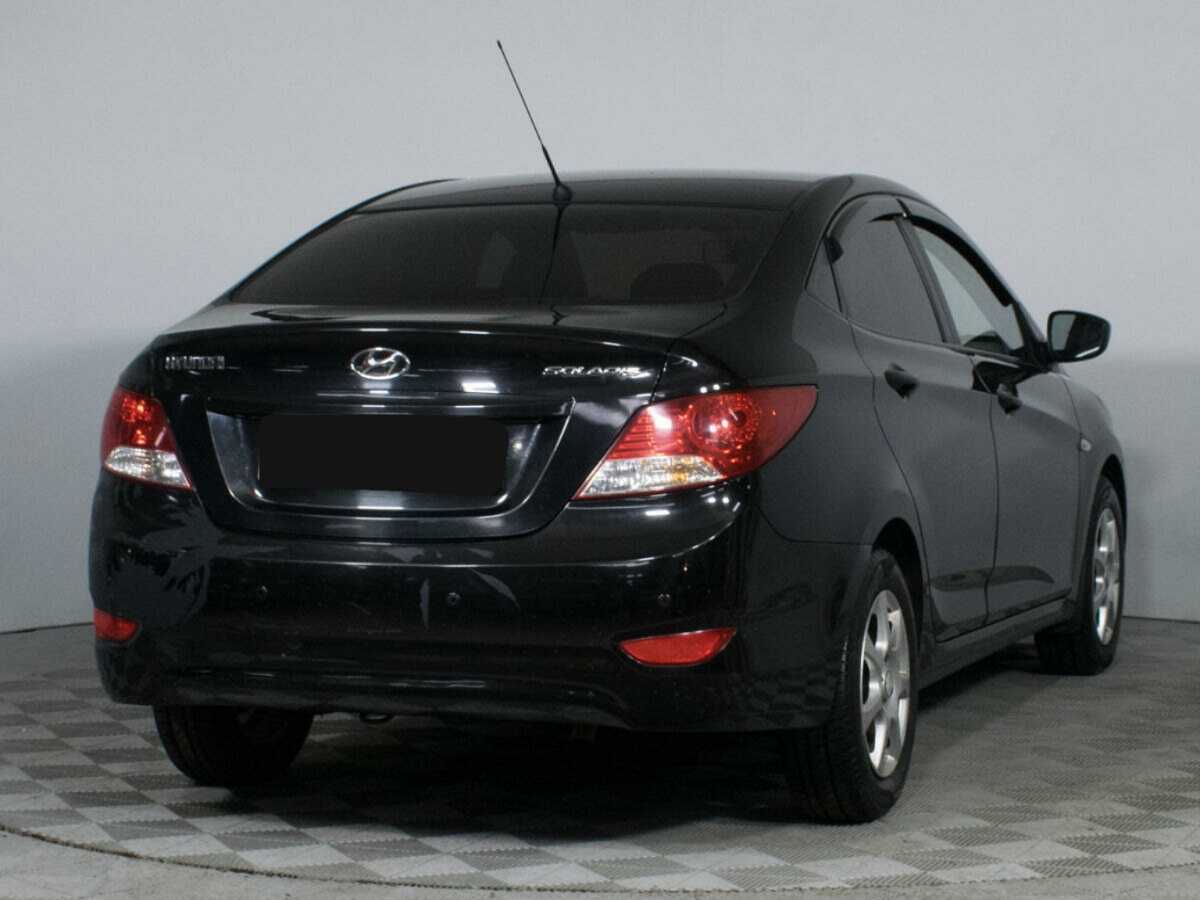 Купить Hyundai Solaris с пробегом. Фото: #4