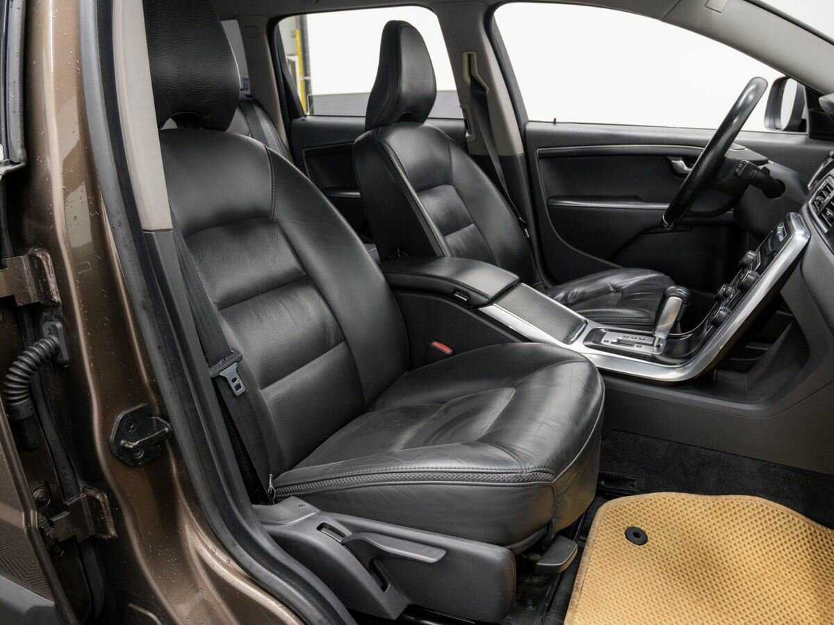 Купить Volvo XC70 с пробегом. Фото: #7