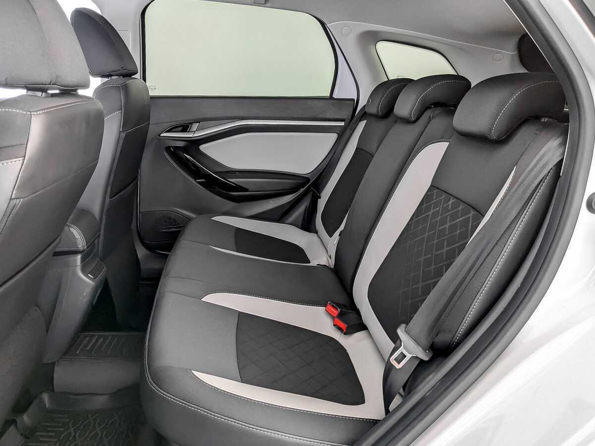 Купить Lada (ВАЗ) Vesta с пробегом. Фото: #9