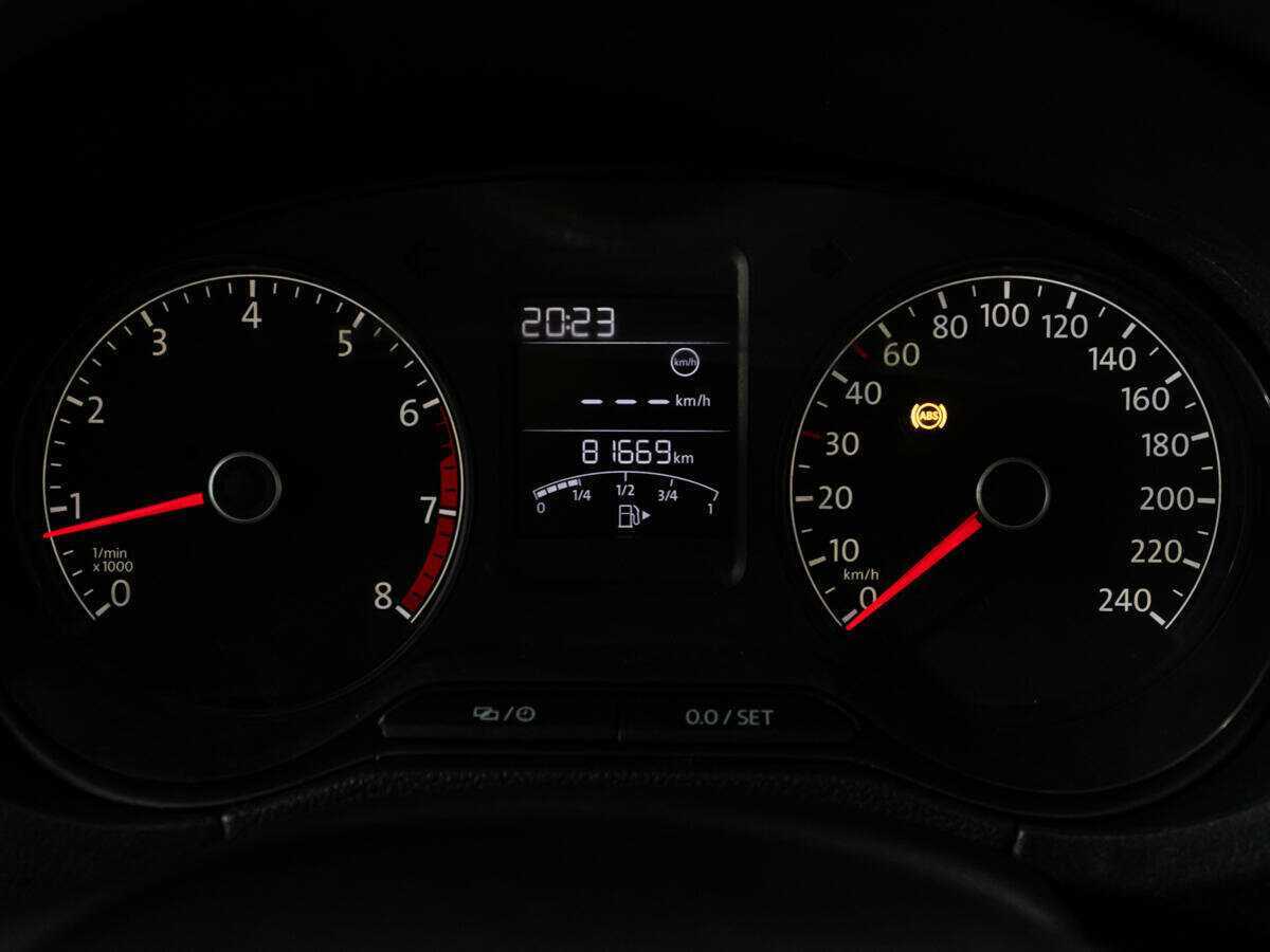 Купить Volkswagen Polo с пробегом. Фото: #11