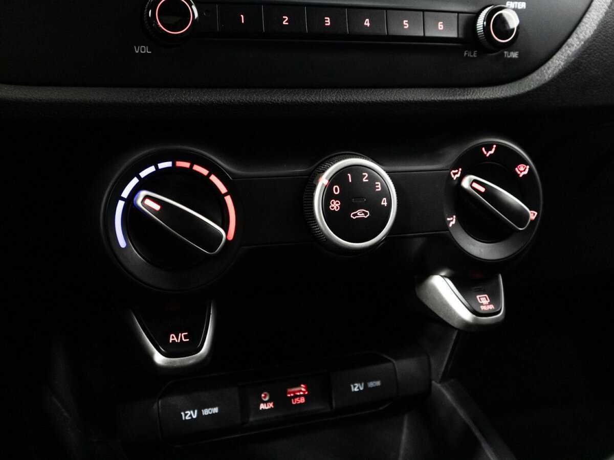 Купить Kia Rio с пробегом. Фото: #15