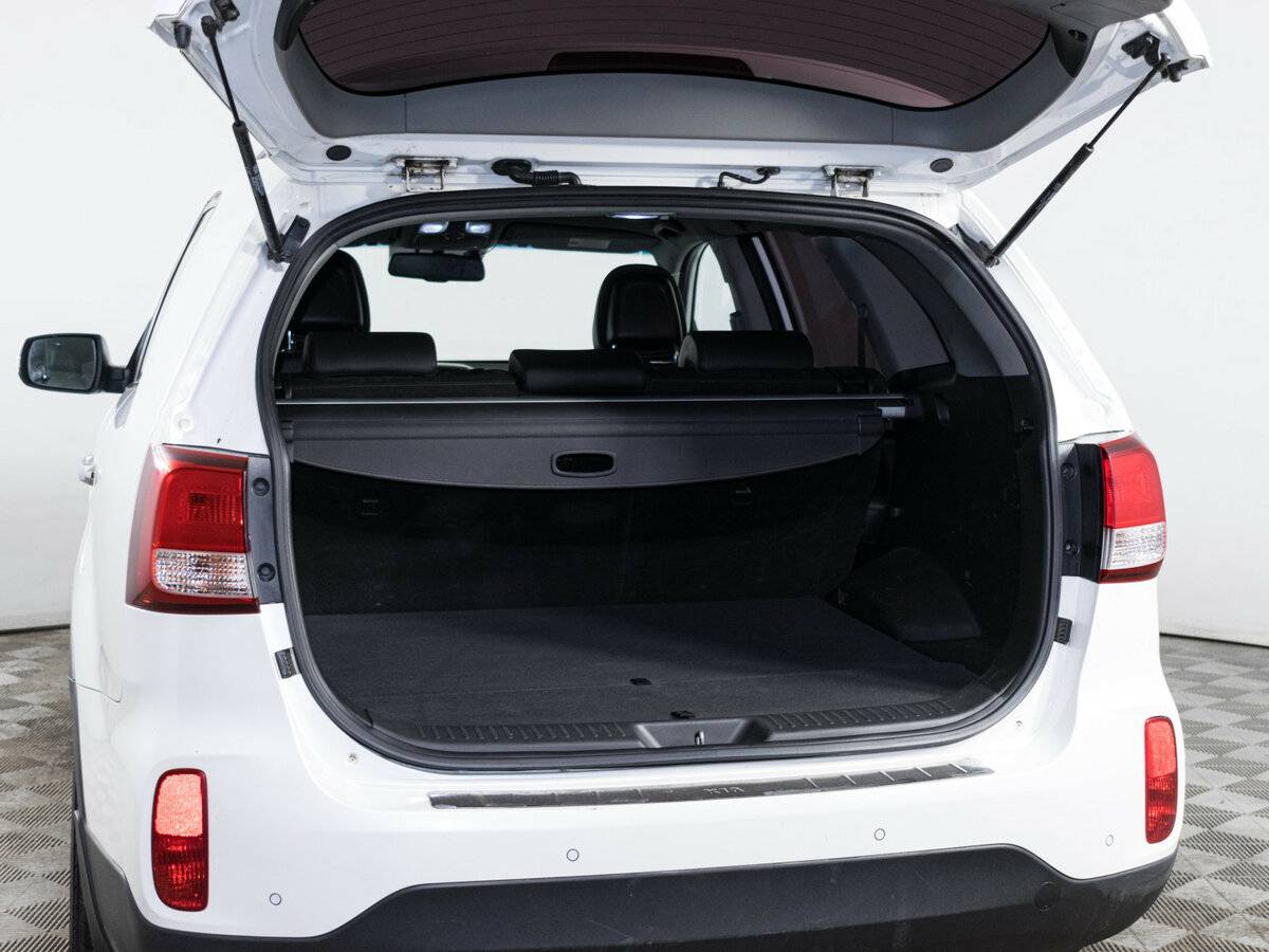 Купить Kia Sorento с пробегом. Фото: #8